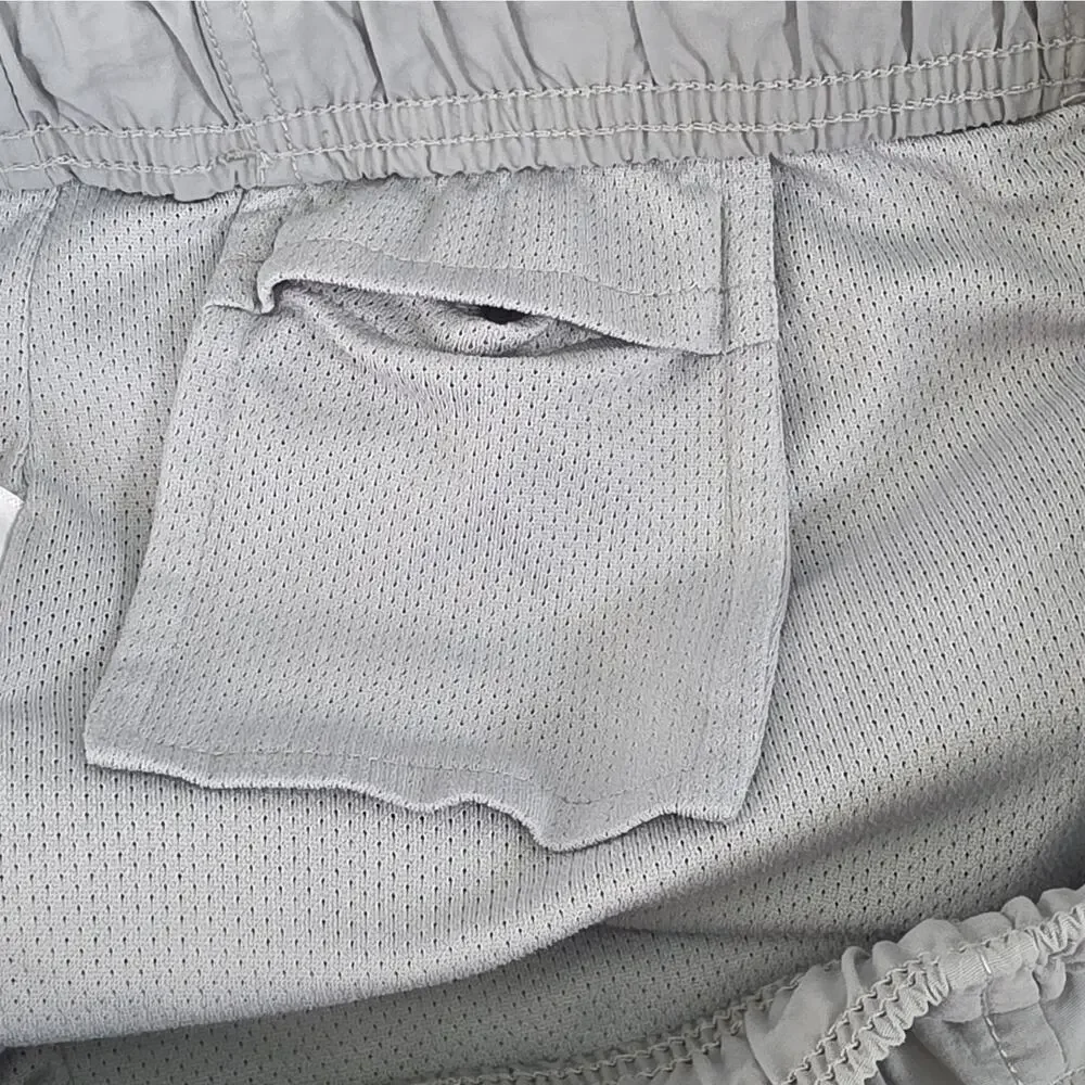 American Eagle Men's Solid Gray Swim Trunks XS Mesh Lined Drawstring Pockets